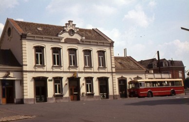 Nivelles-Est - SNCB K04467-14 (1).jpg